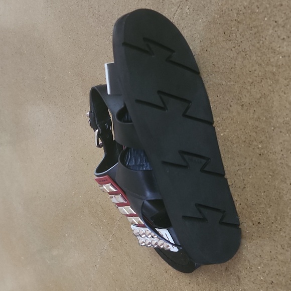 New Prada Sandals - Picture 2 of 3